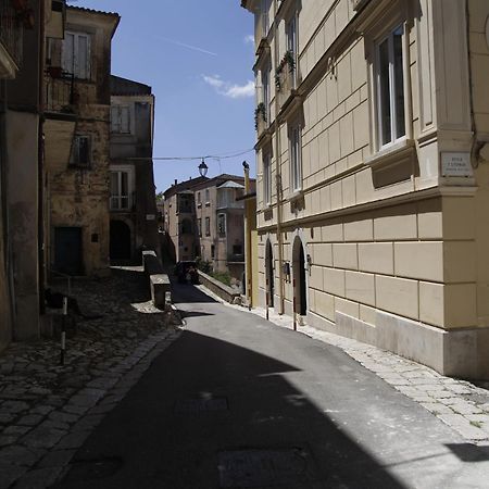 Diverso Apartment Caiazzo ภายนอก รูปภาพ